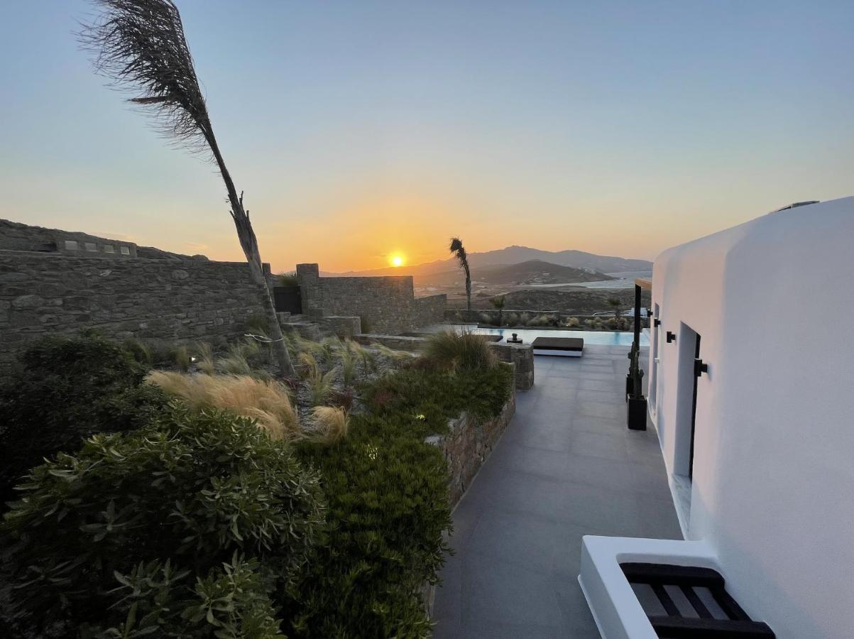 Black And White Villas Ftelia - Mykonos Mykonos Town Exterior photo